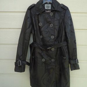NWOT. SIZE L. Double- breasted belted trench coat.